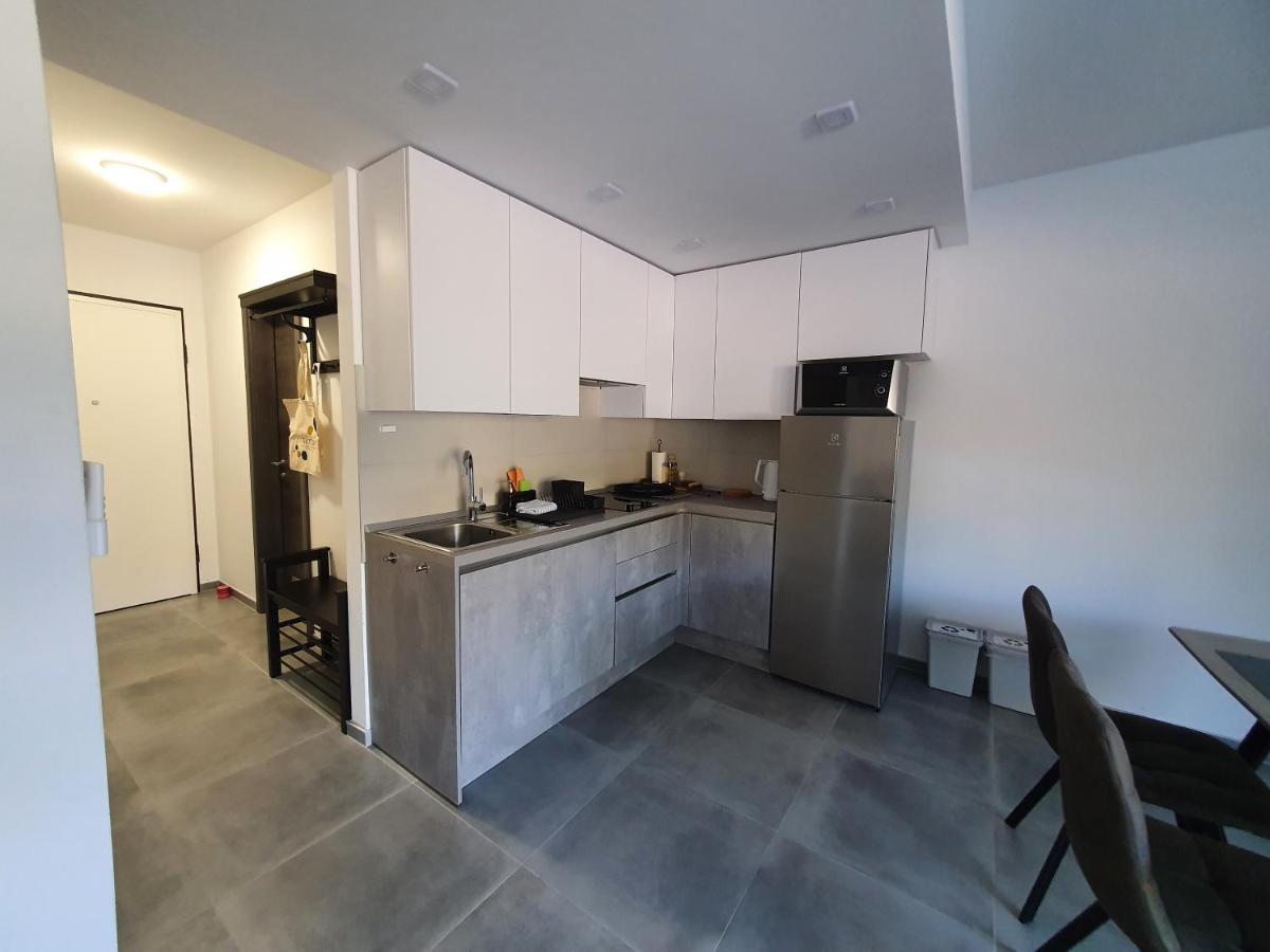 Apartmani Nerium โลวิสเต ภายนอก รูปภาพ