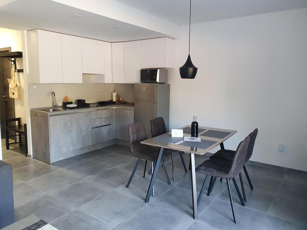 Apartmani Nerium โลวิสเต ภายนอก รูปภาพ